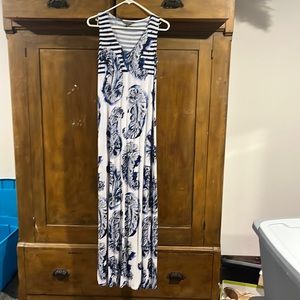 Maxi dress